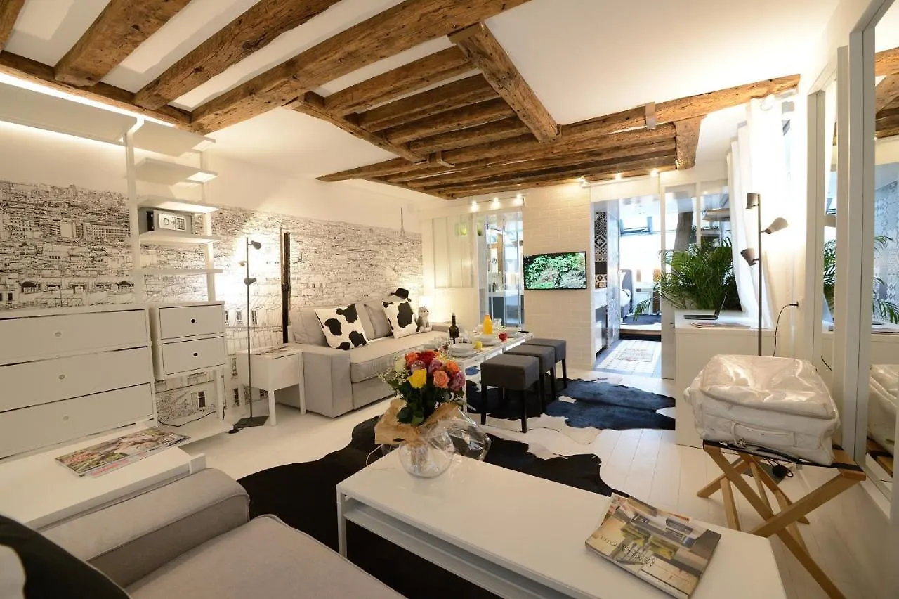 Les Patios Du Marais 2 Apartmán *