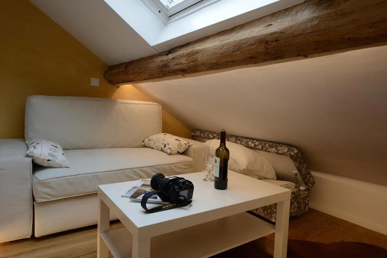 Apartmán Les Patios Du Marais 2 *